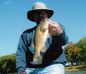 YUM Christie Craw Catches Big Bass! Bass Fishing In a Public Lake